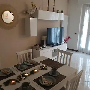 Apartment Girasole,