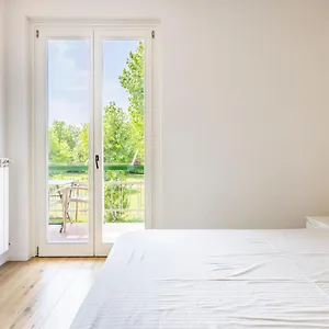  Apartment Trendy Aparment With Garage Right By The